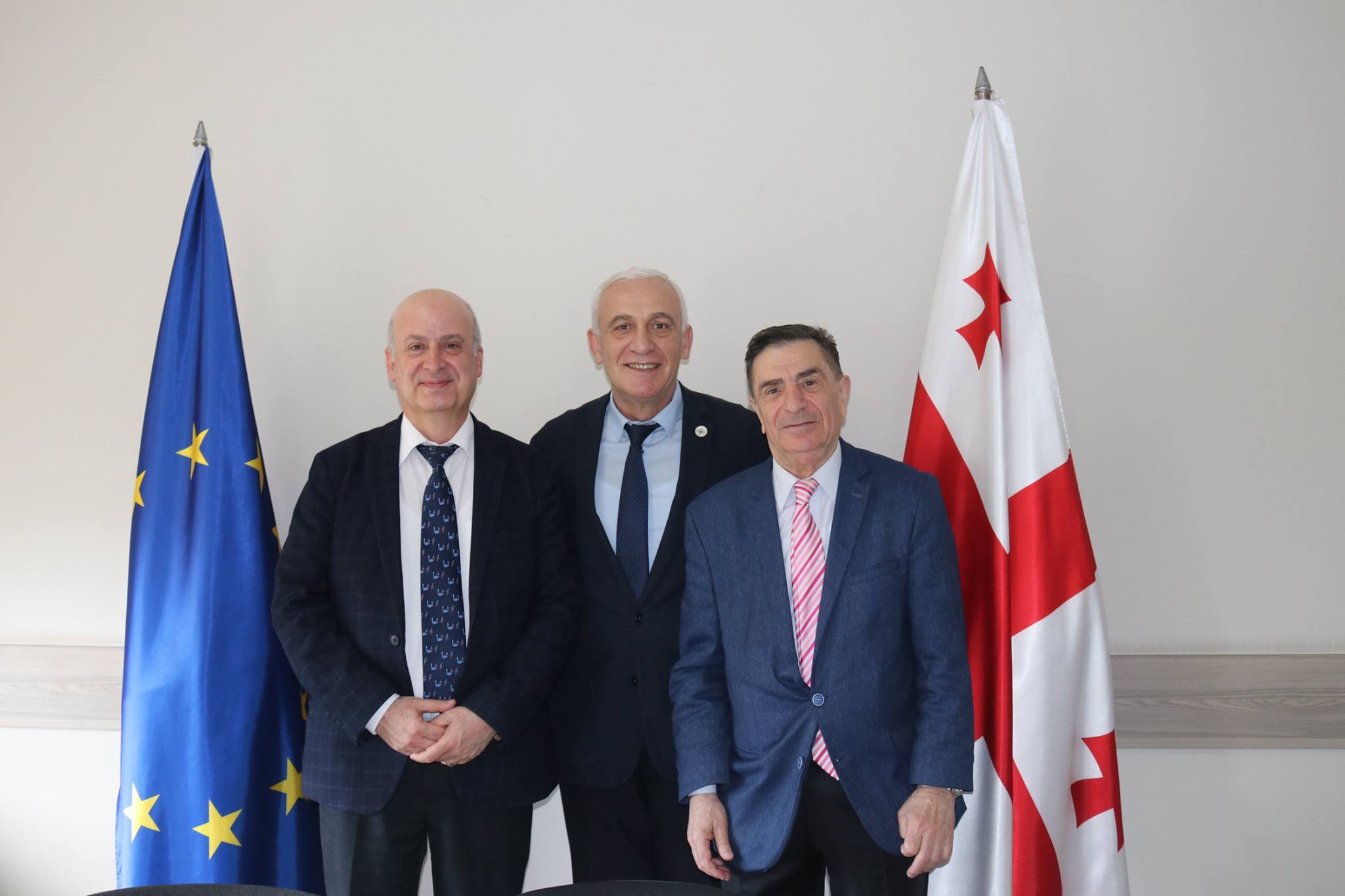 შეხვედრა სომხეთის რესპუბლიკის ენის ინსპექციის თავმჯდომარესთან