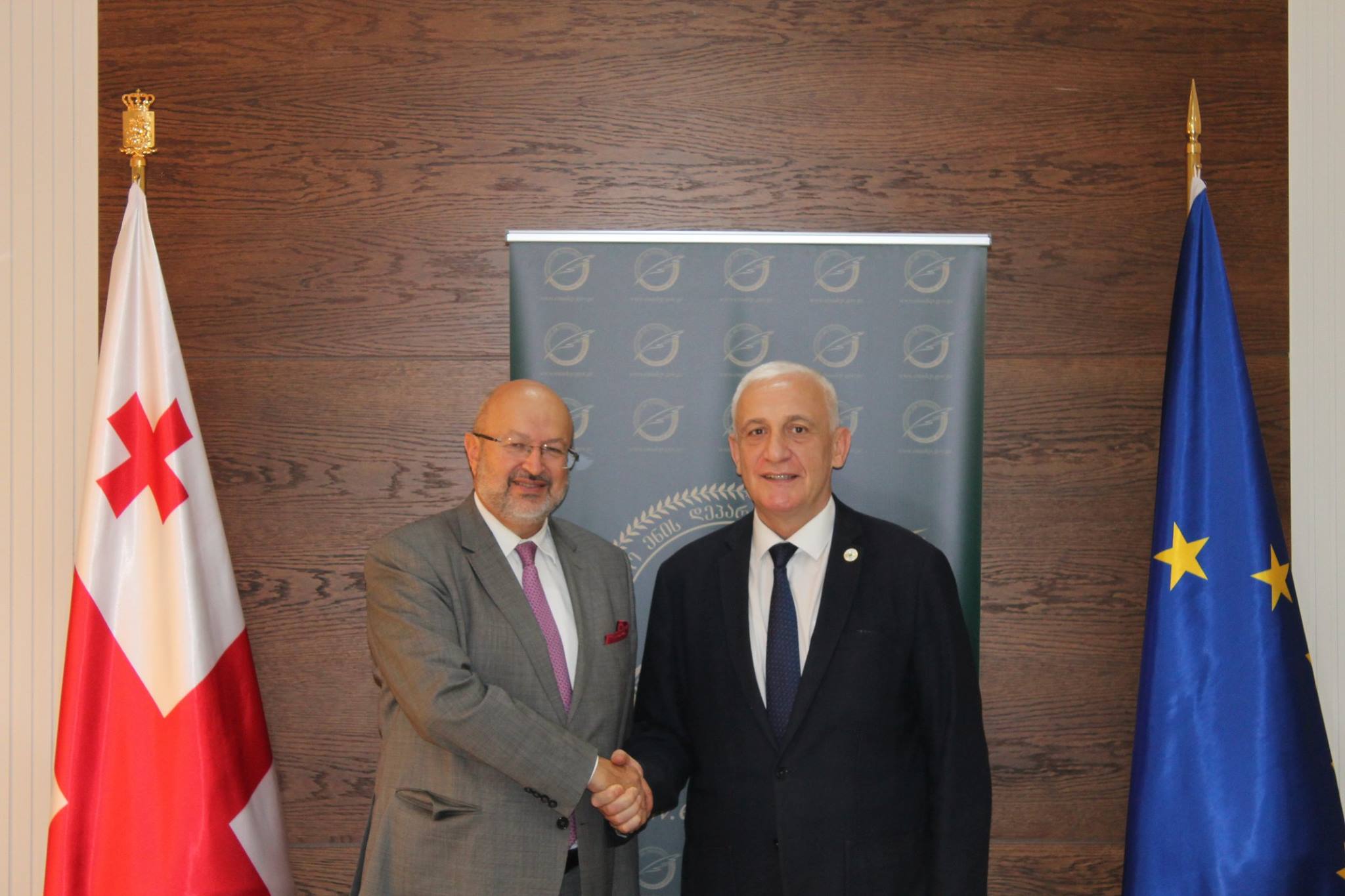 სახელმწიფო ენის დეპარტამენტის თავმჯდომარე გიორგი ალიბეგაშვილი ეროვნული უმცირესობებ ... 