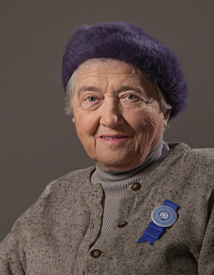 მზექალა შანიძეს 98 წელი შეუსრულდა