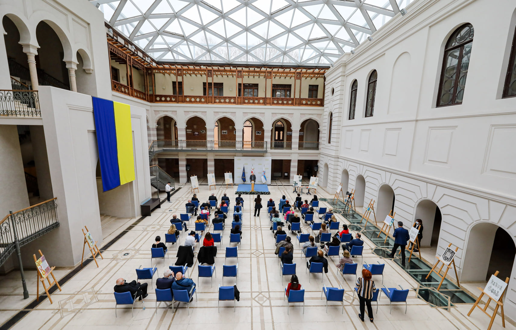 ქართული ენის დღისადმი მიძღვნილი ღონისძიება თბილისის მუნიციპალიტეტის საკრებულოში