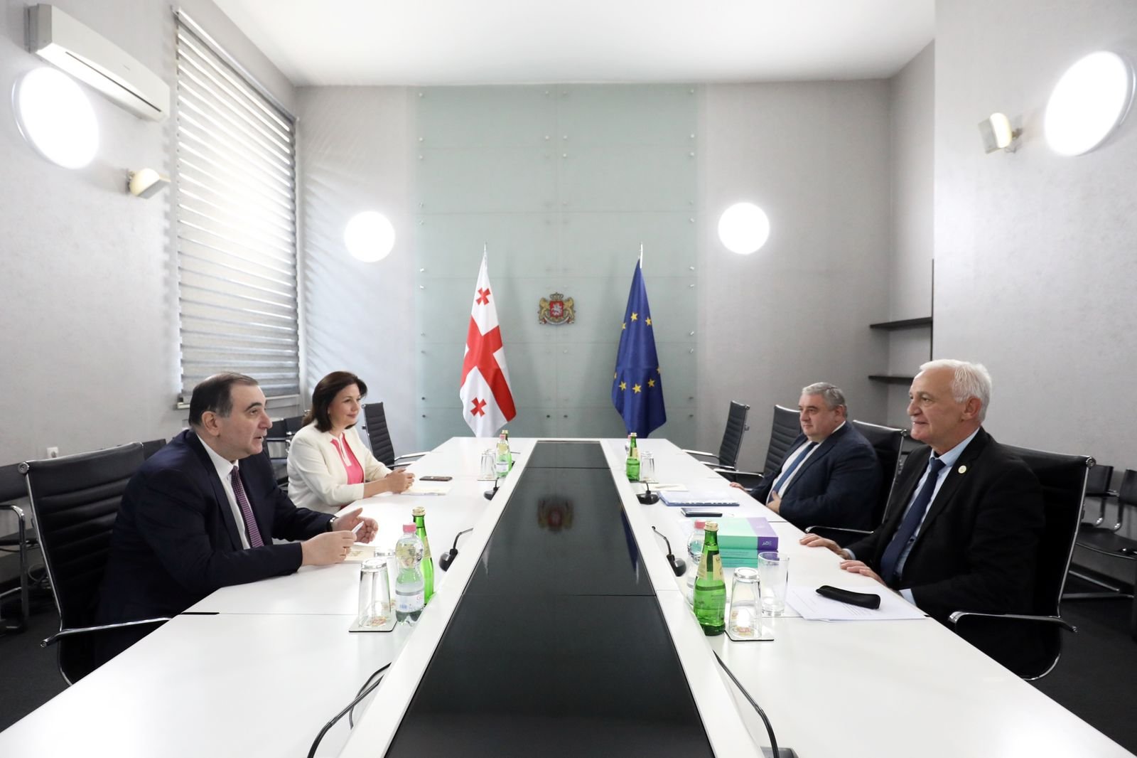 სახელმწიფო ენის დაცვისა და განვითარების ხელშემწყობი სამეცნიერო კვლევითი საგრანტო კ ... 